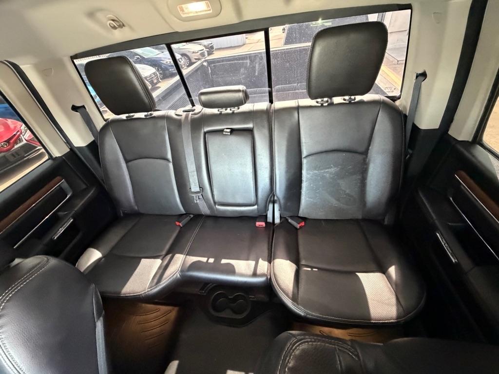 RAM 2500 Laramie Crew Cab SWB 4WD 2016