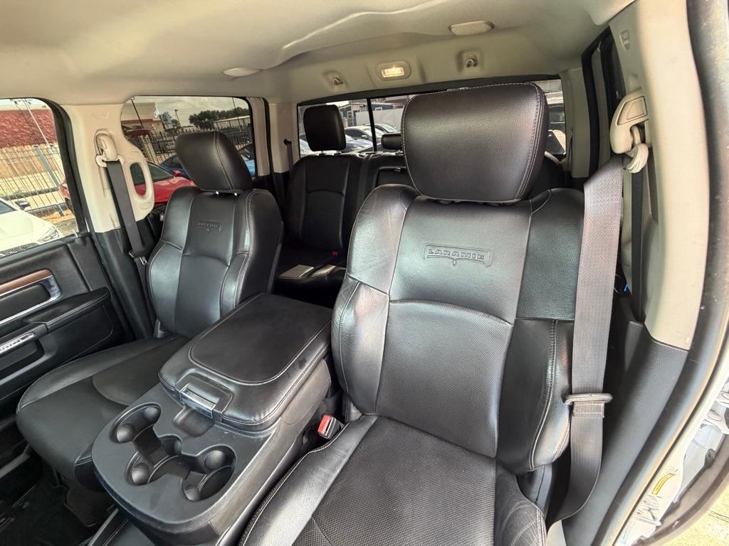 RAM 2500 Laramie Crew Cab SWB 4WD 2016