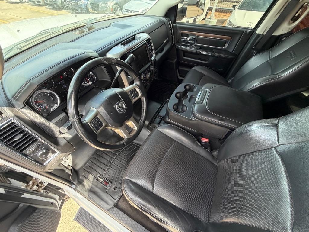 RAM 2500 Laramie Crew Cab SWB 4WD 2016