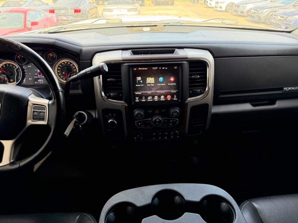 RAM 2500 Laramie Crew Cab SWB 4WD 2016