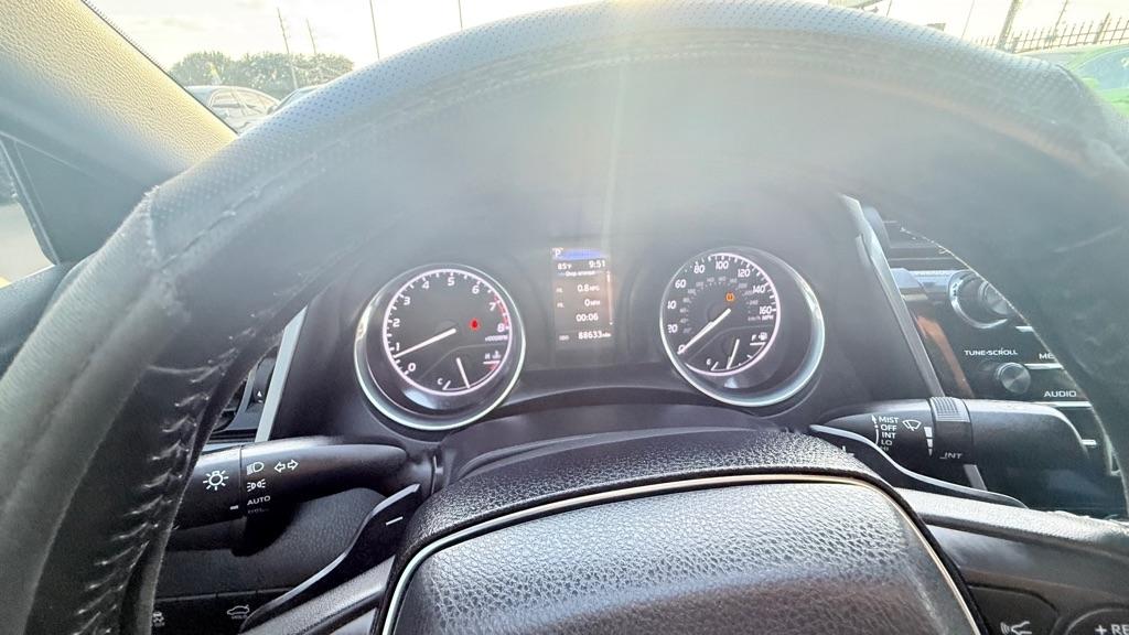 Toyota Camry SE 2020