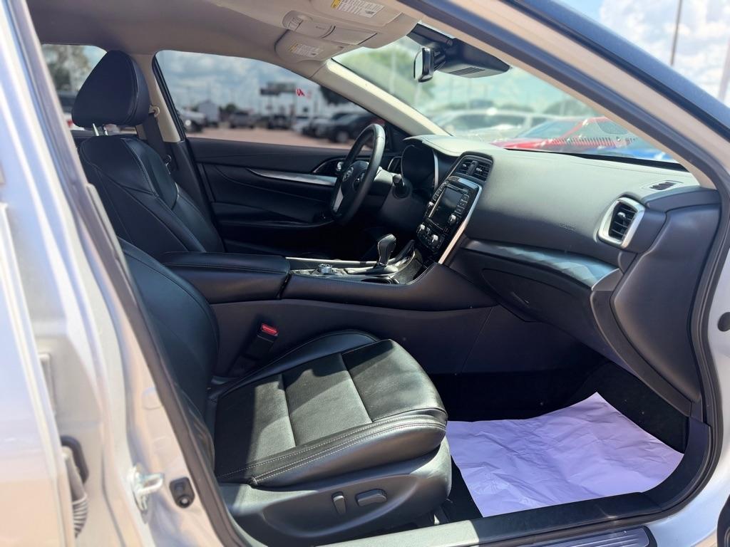 Nissan Maxima 3.5 SV 2023