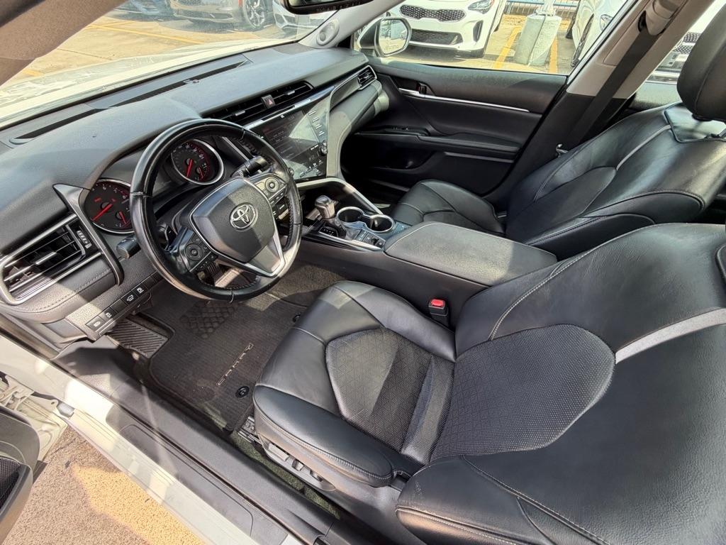 Toyota Camry XLE V6 2019