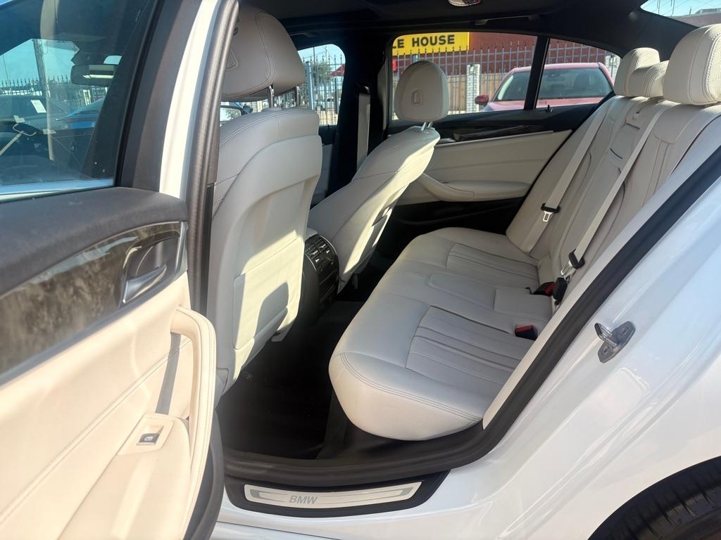 BMW 5-Series 530i xDrive 2023