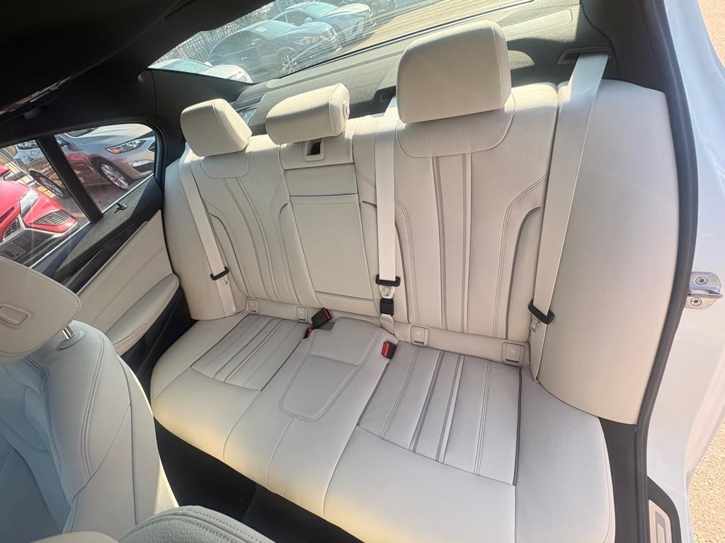BMW 5-Series 530i xDrive 2023