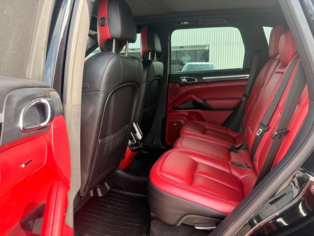 Porsche Cayenne S 2016