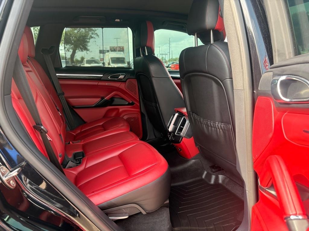 Porsche Cayenne S 2016