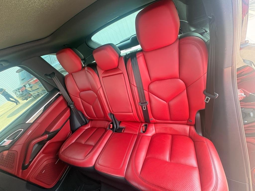 Porsche Cayenne S 2016