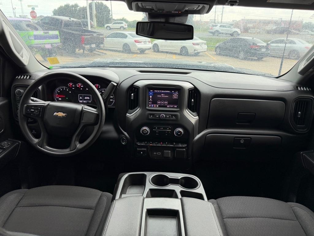 Chevrolet Silverado 2500HD Custom Crew Cab Long Box 4WD 2024