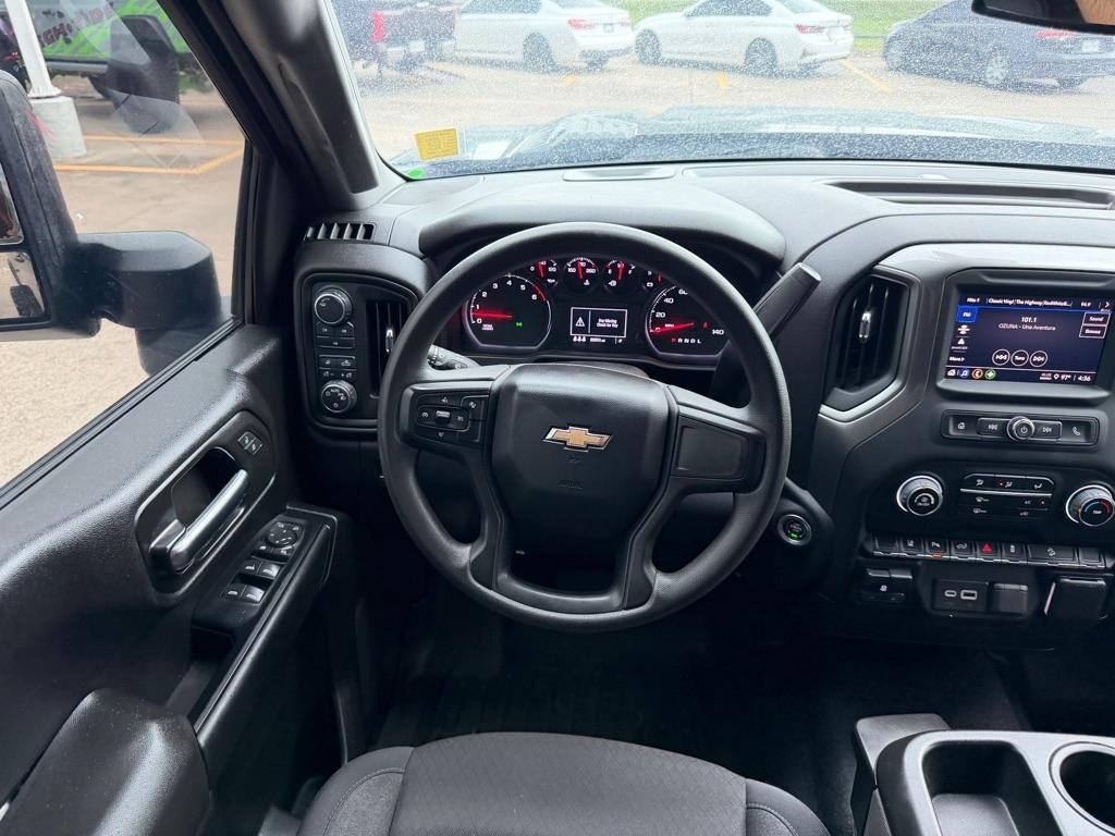 Chevrolet Silverado 2500HD Custom Crew Cab Long Box 4WD 2024