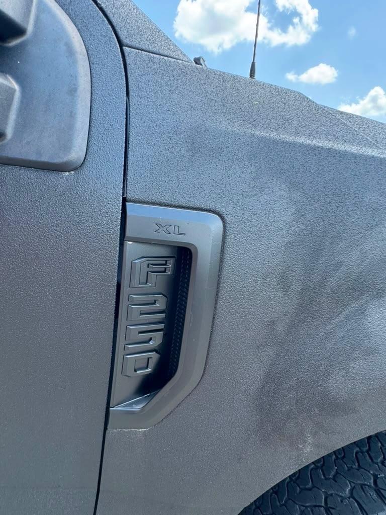 Ford Super Duty F-250 SRW King Ranch 4WD Crew Cab 8' Box 2019