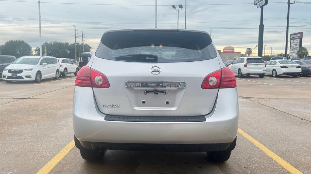 Nissan Rogue FWD 4dr S 2013