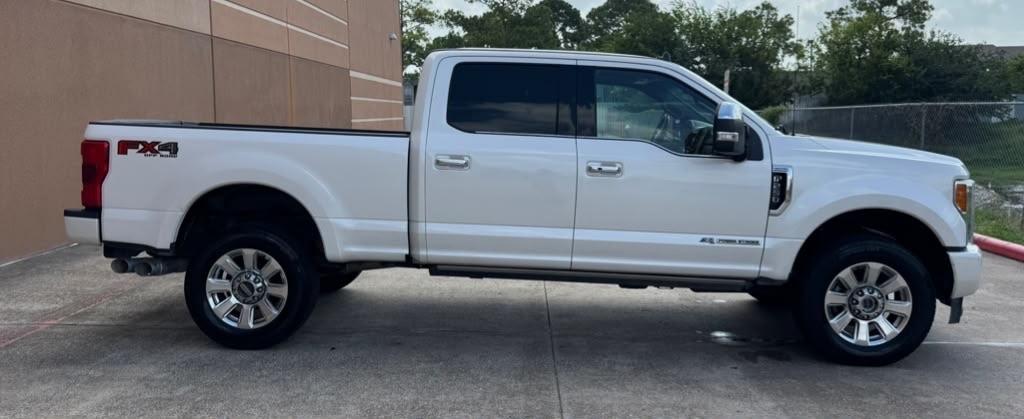 Ford Super Duty F-250 SRW King Ranch 4WD Crew Cab 8' Box 2019