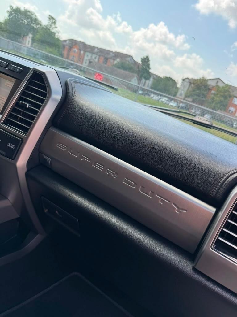 Ford Super Duty F-250 SRW King Ranch 4WD Crew Cab 8' Box 2019
