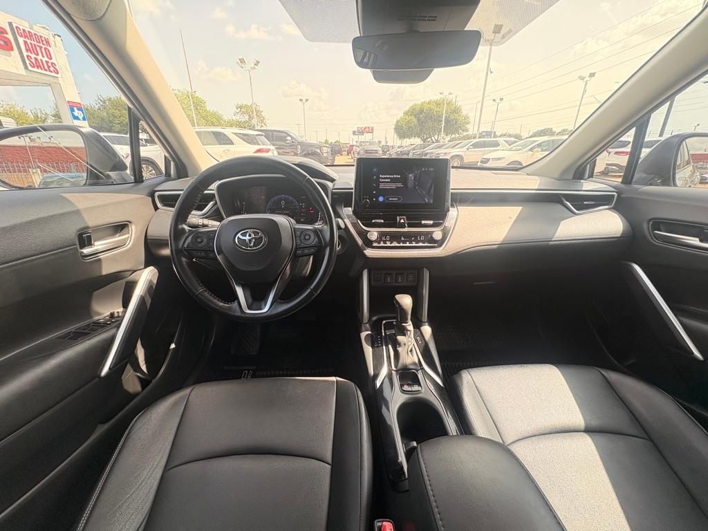 Toyota Corolla Cross XLE 2023