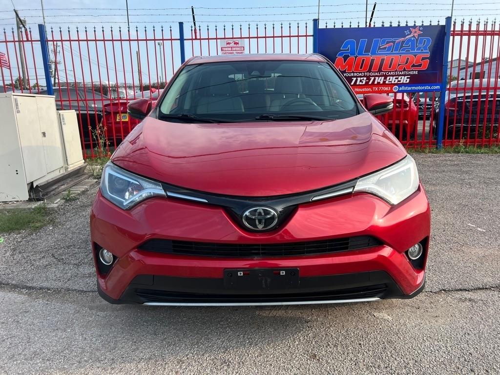 Toyota RAV4 XLE FWD 2017