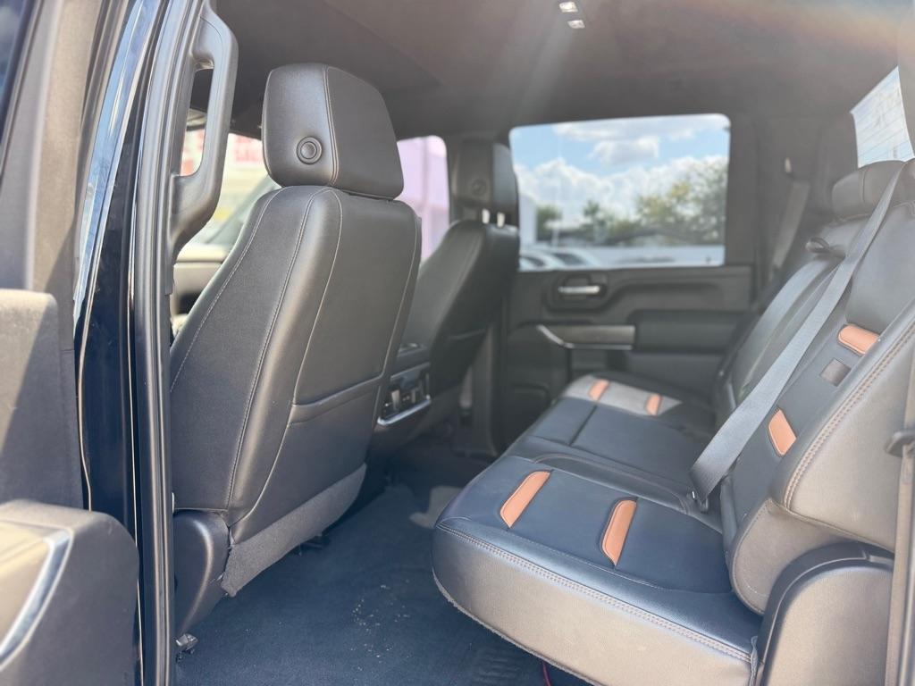GMC Sierra 2500HD AT4 Crew Cab 4WD 2022