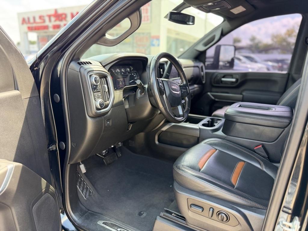 GMC Sierra 2500HD AT4 Crew Cab 4WD 2022
