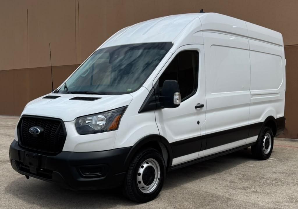 Ford Transit 250 Van Low Roof w/Sliding Pass. 130-in. WB 2021