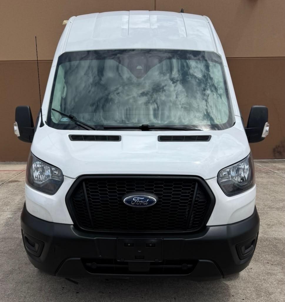 Ford Transit 250 Van Low Roof w/Sliding Pass. 130-in. WB 2021
