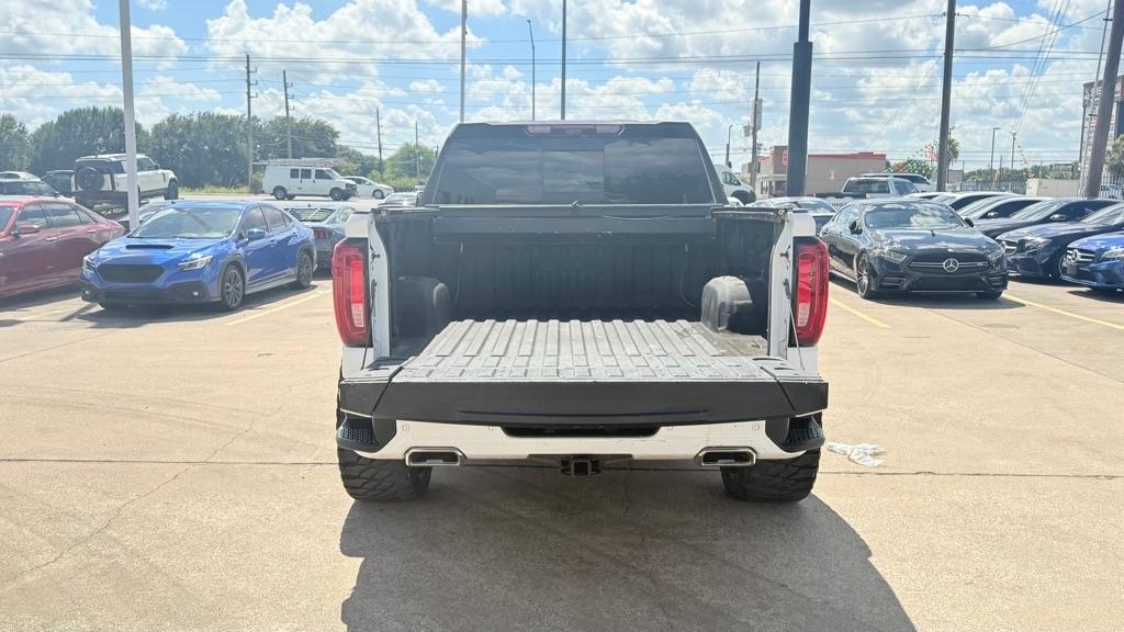 GMC Sierra 1500 AT4 Crew Cab 4WD 2024