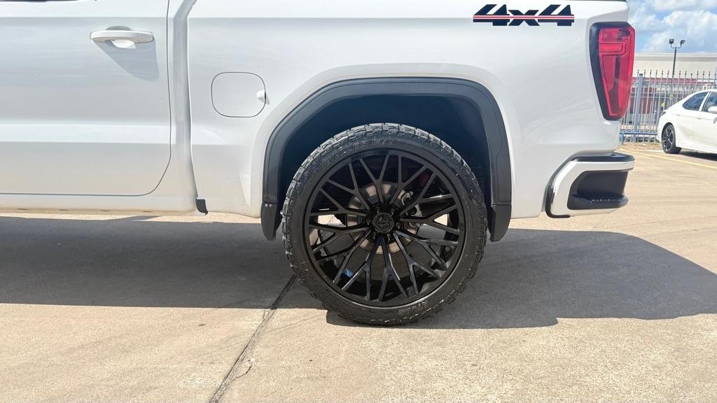 GMC Sierra 1500 AT4 Crew Cab 4WD 2024
