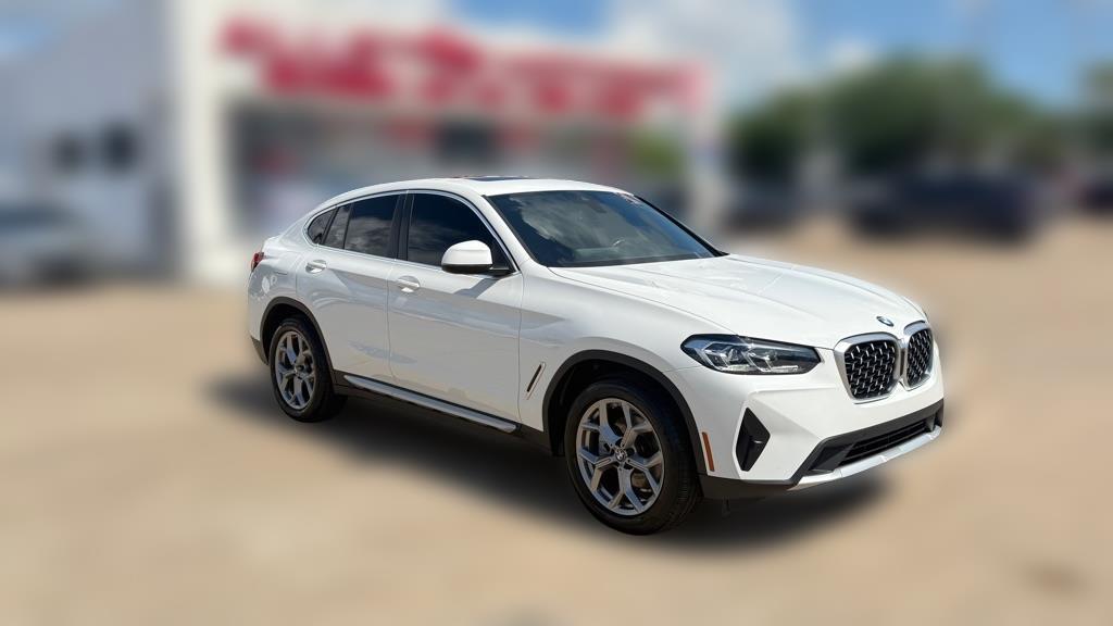 2023 BMW X4 xDrive30i