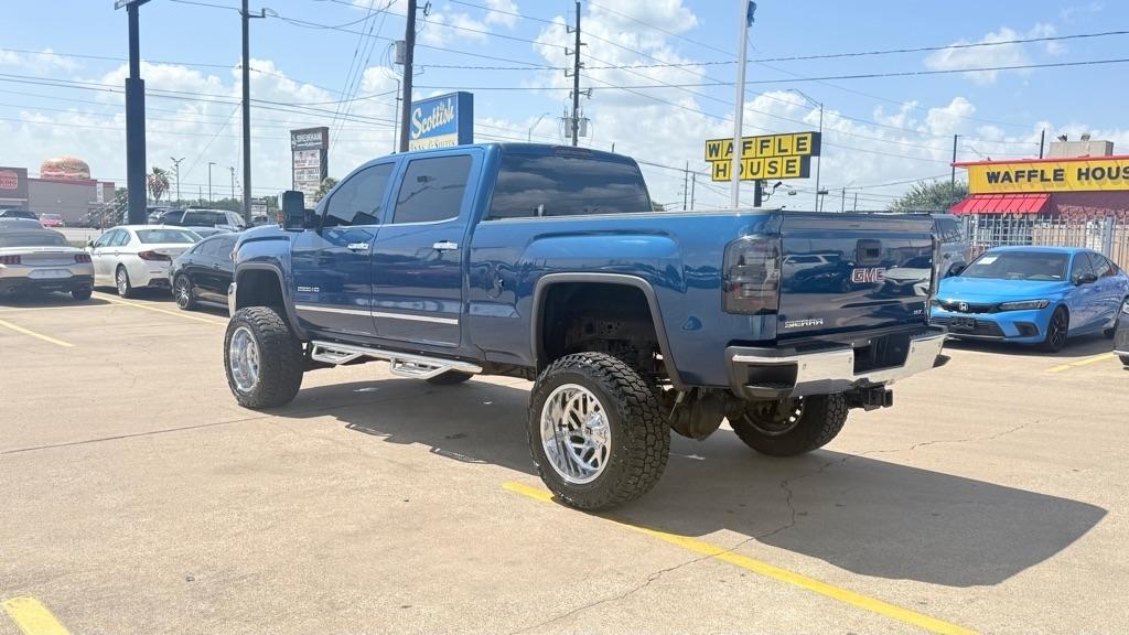 GMC Sierra 2500HD SLT Crew Cab 4WD 2019