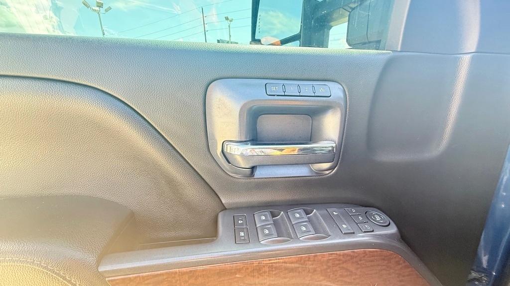 GMC Sierra 2500HD SLT Crew Cab 4WD 2019