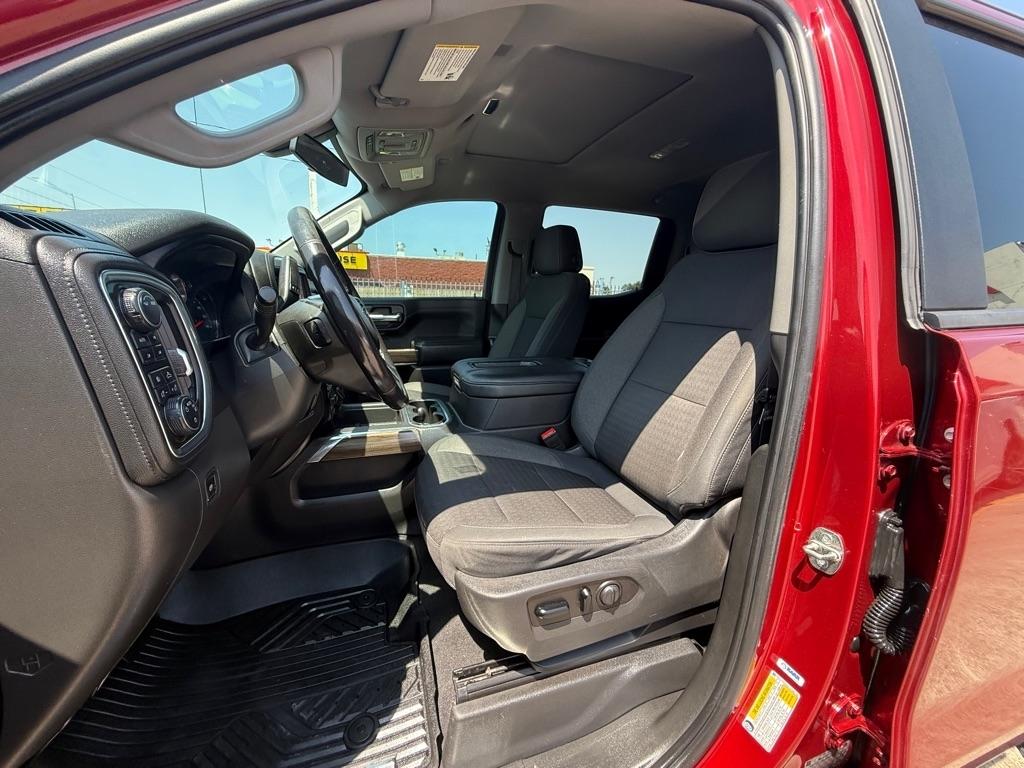 Chevrolet Silverado 1500 4WD Crew Cab 147" RST 2020