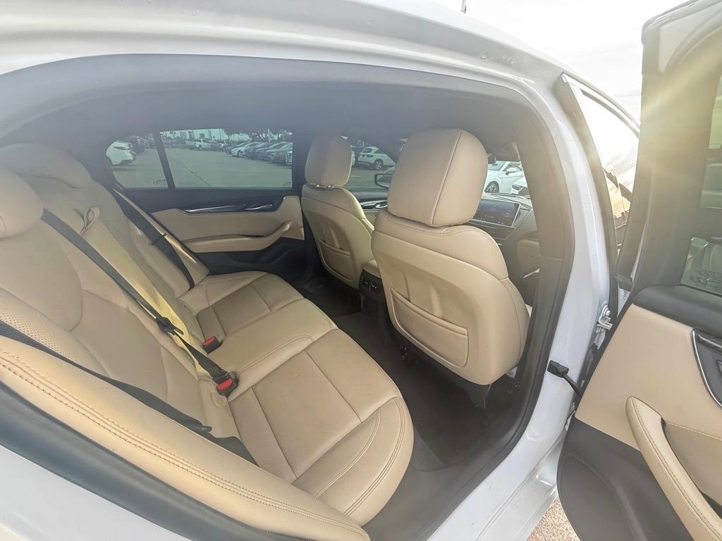 Cadillac CT5 4dr Sdn Premium Luxury 2022