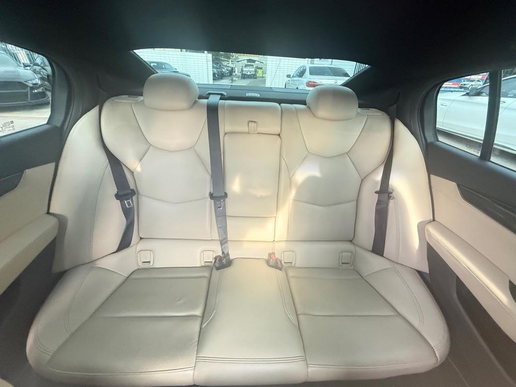 Cadillac CT5 4dr Sdn Premium Luxury 2022