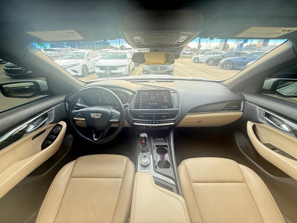 Cadillac CT5 4dr Sdn Premium Luxury 2022