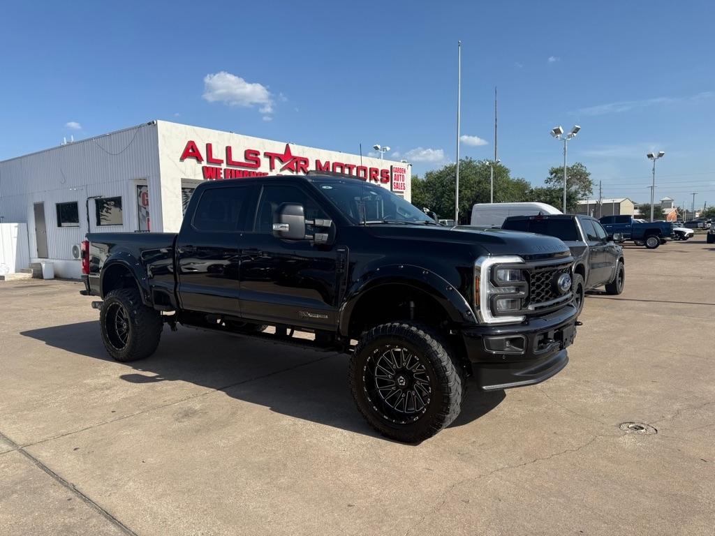 Ford F-250 SD Lariat Crew Cab 4WD 2024