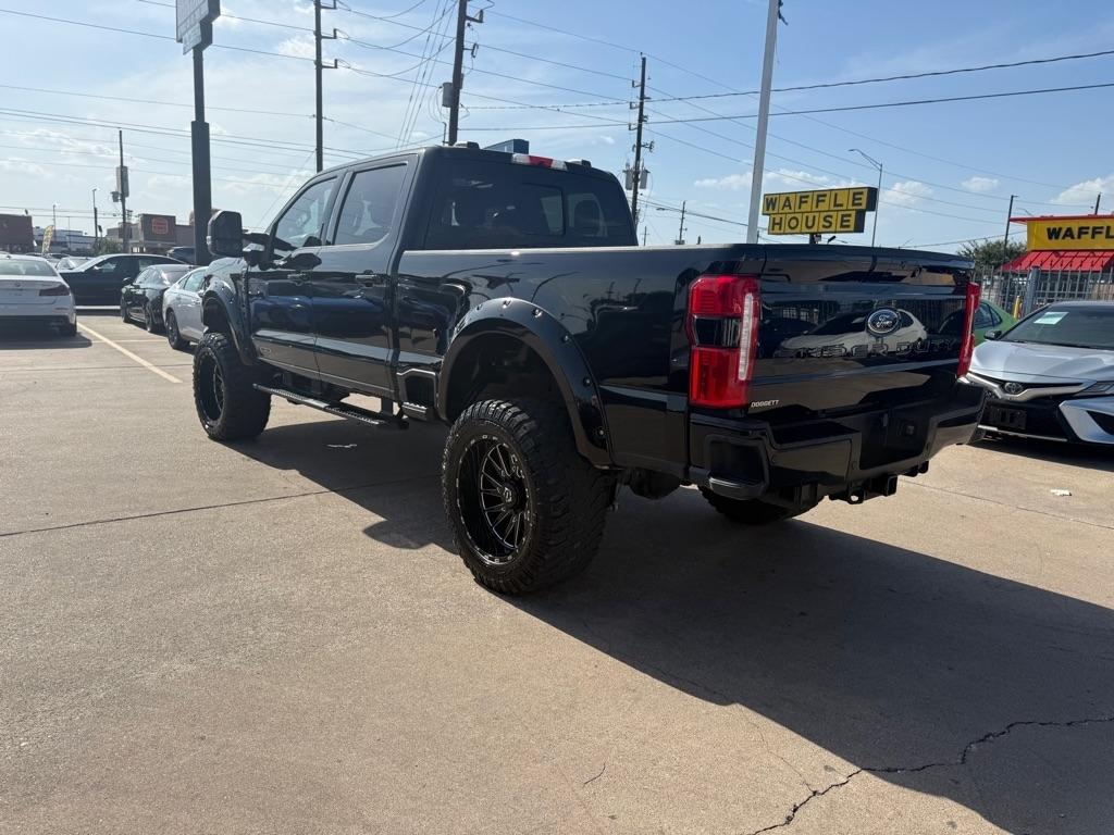 Ford F-250 SD Lariat Crew Cab 4WD 2024