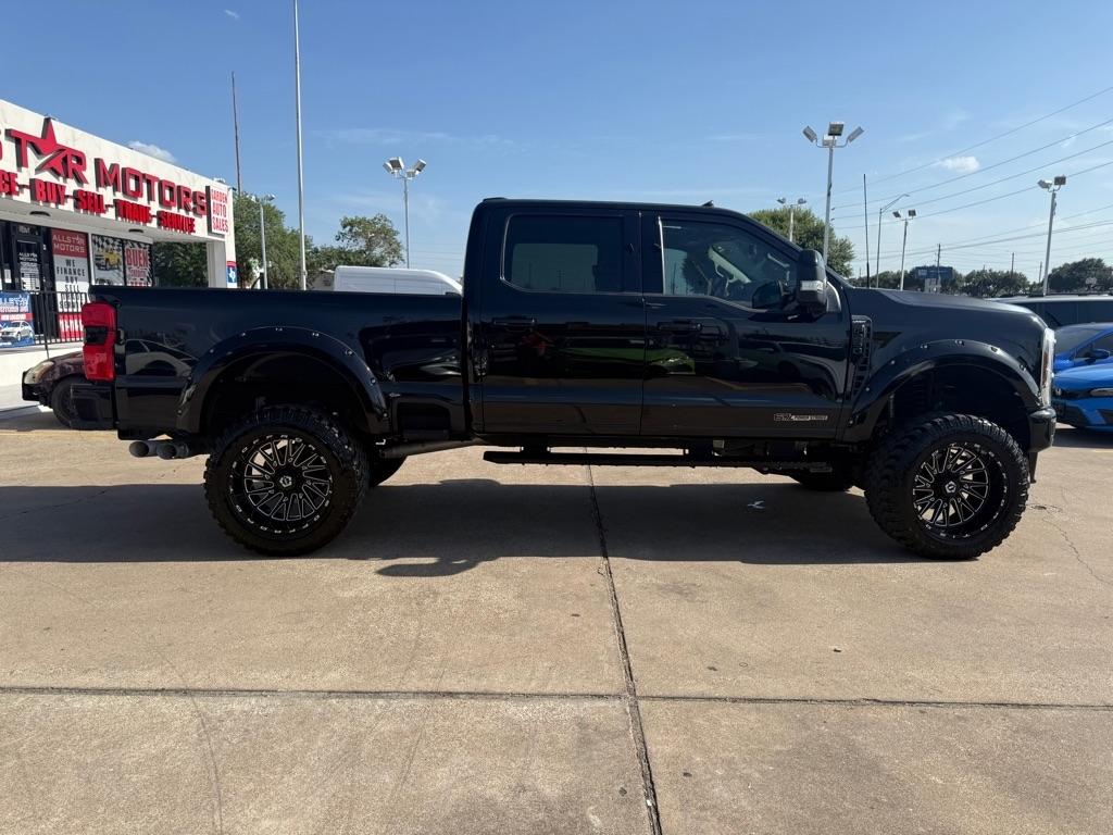 Ford F-250 SD Lariat Crew Cab 4WD 2024