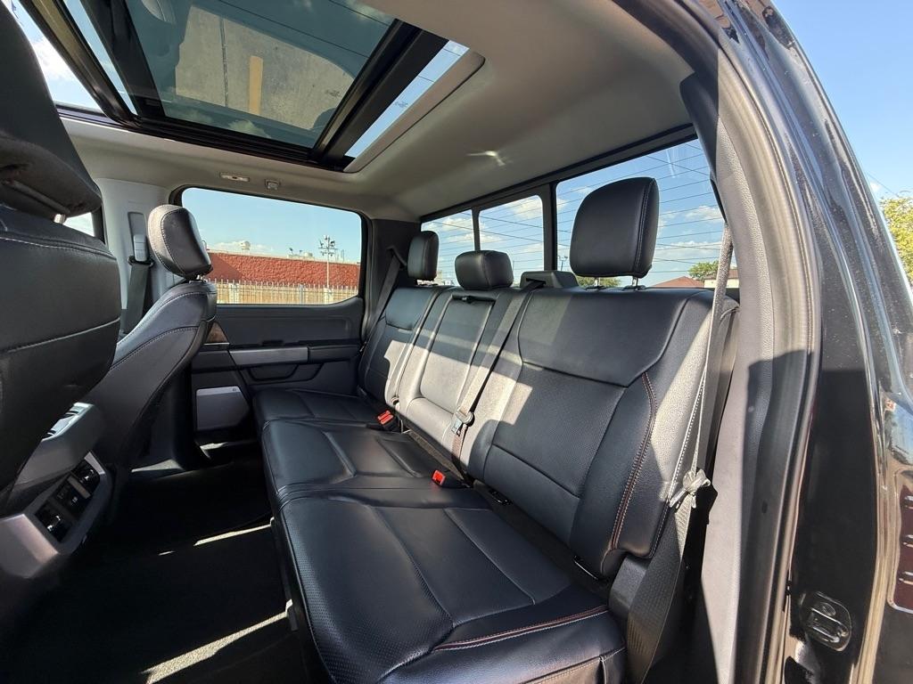 Ford F-250 SD Lariat Crew Cab 4WD 2024