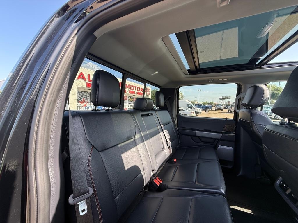 Ford F-250 SD Lariat Crew Cab 4WD 2024