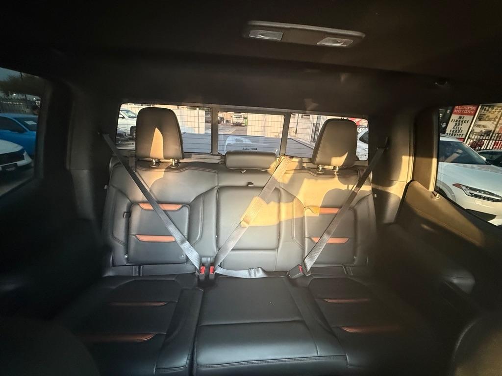 GMC Sierra 1500 4WD Crew Cab 147" AT4 2020