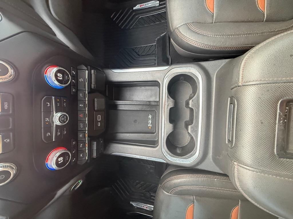 GMC Sierra 1500 4WD Crew Cab 147" AT4 2020