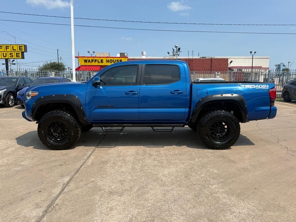Toyota Tacoma TRD Off Road Double Cab 5' Bed V6 4x4 MT (Natl) 2018