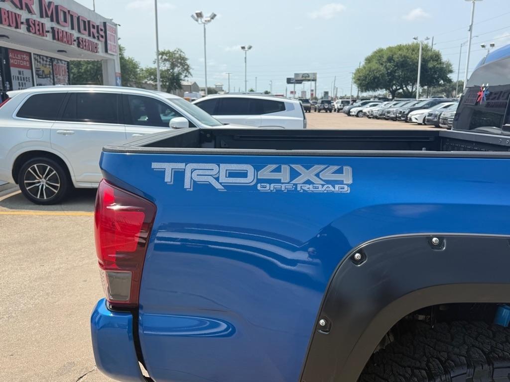 Toyota Tacoma TRD Off Road Double Cab 5' Bed V6 4x4 MT (Natl) 2018
