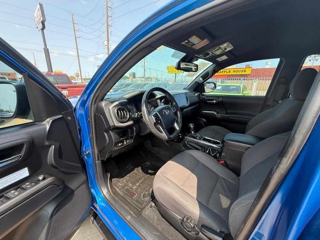 Toyota Tacoma TRD Off Road Double Cab 5' Bed V6 4x4 MT (Natl) 2018