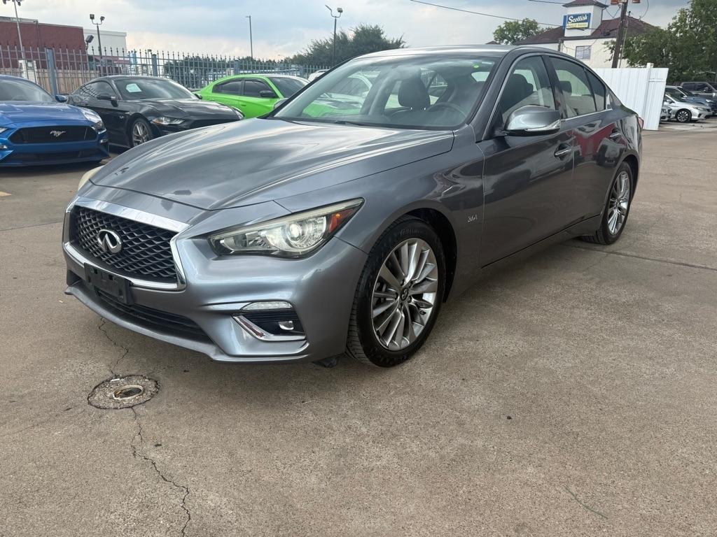 Infiniti Q50 3.0t LUXE RWD 2019