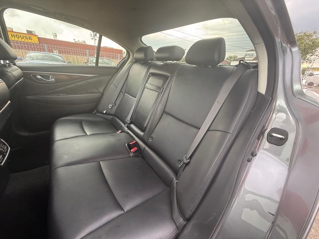 Infiniti Q50 3.0t LUXE RWD 2019