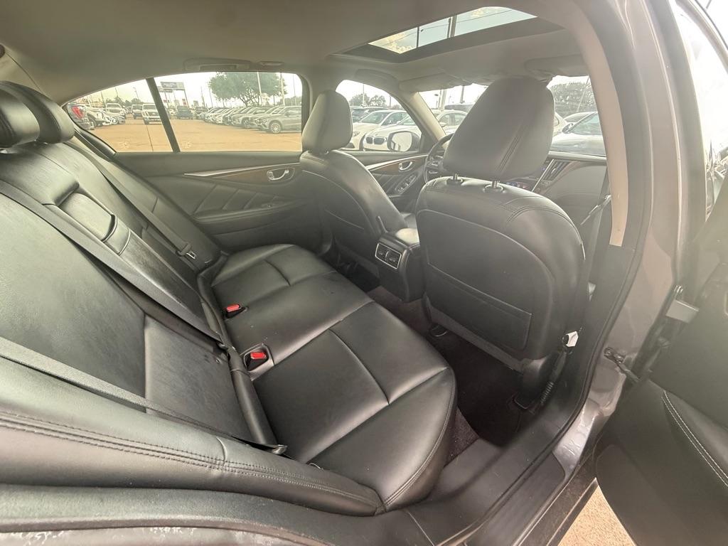 Infiniti Q50 3.0t LUXE RWD 2019