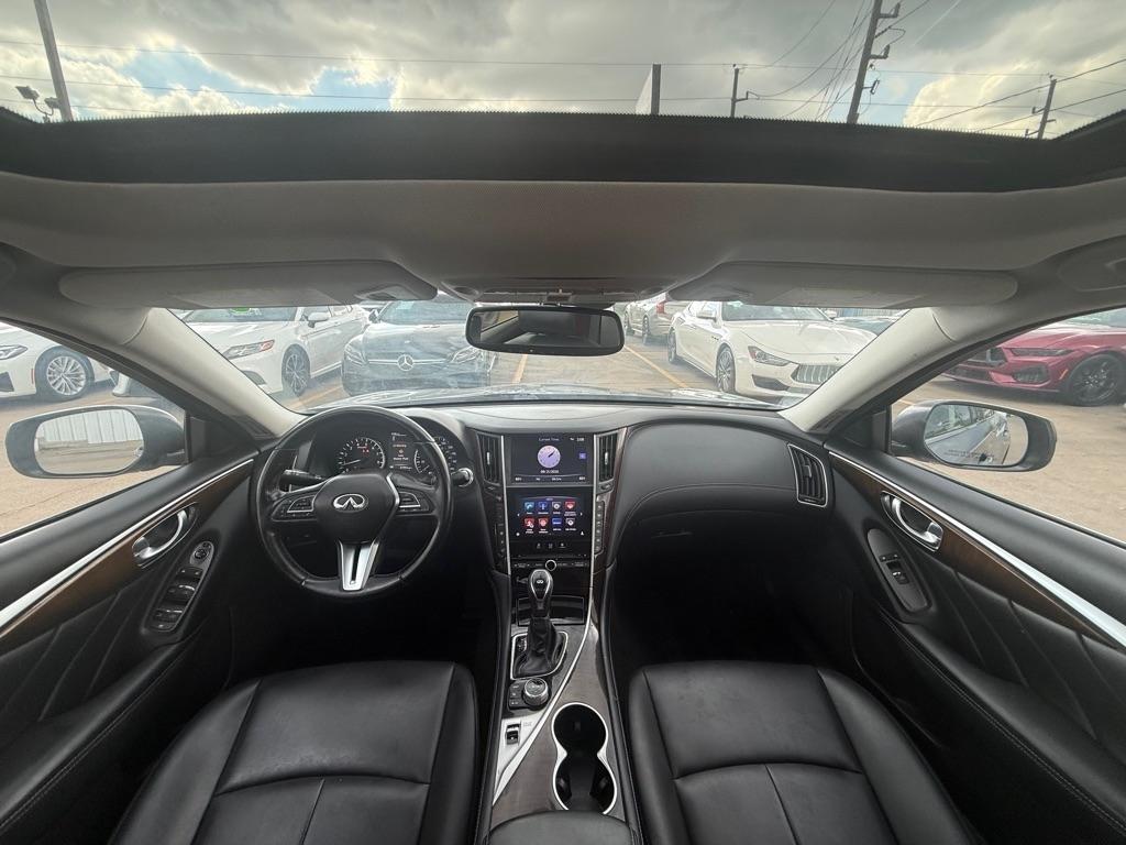 Infiniti Q50 3.0t LUXE RWD 2019