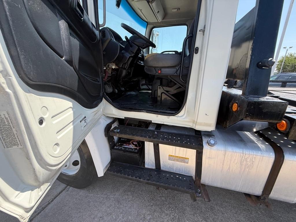 Hino Conventional Cab  2014