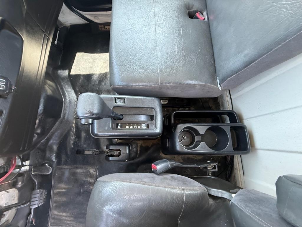 Hino Conventional Cab  2014