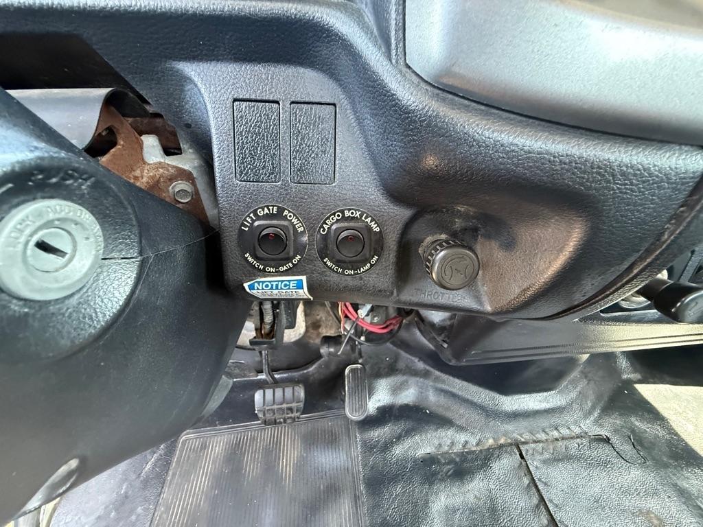 Hino Conventional Cab  2014